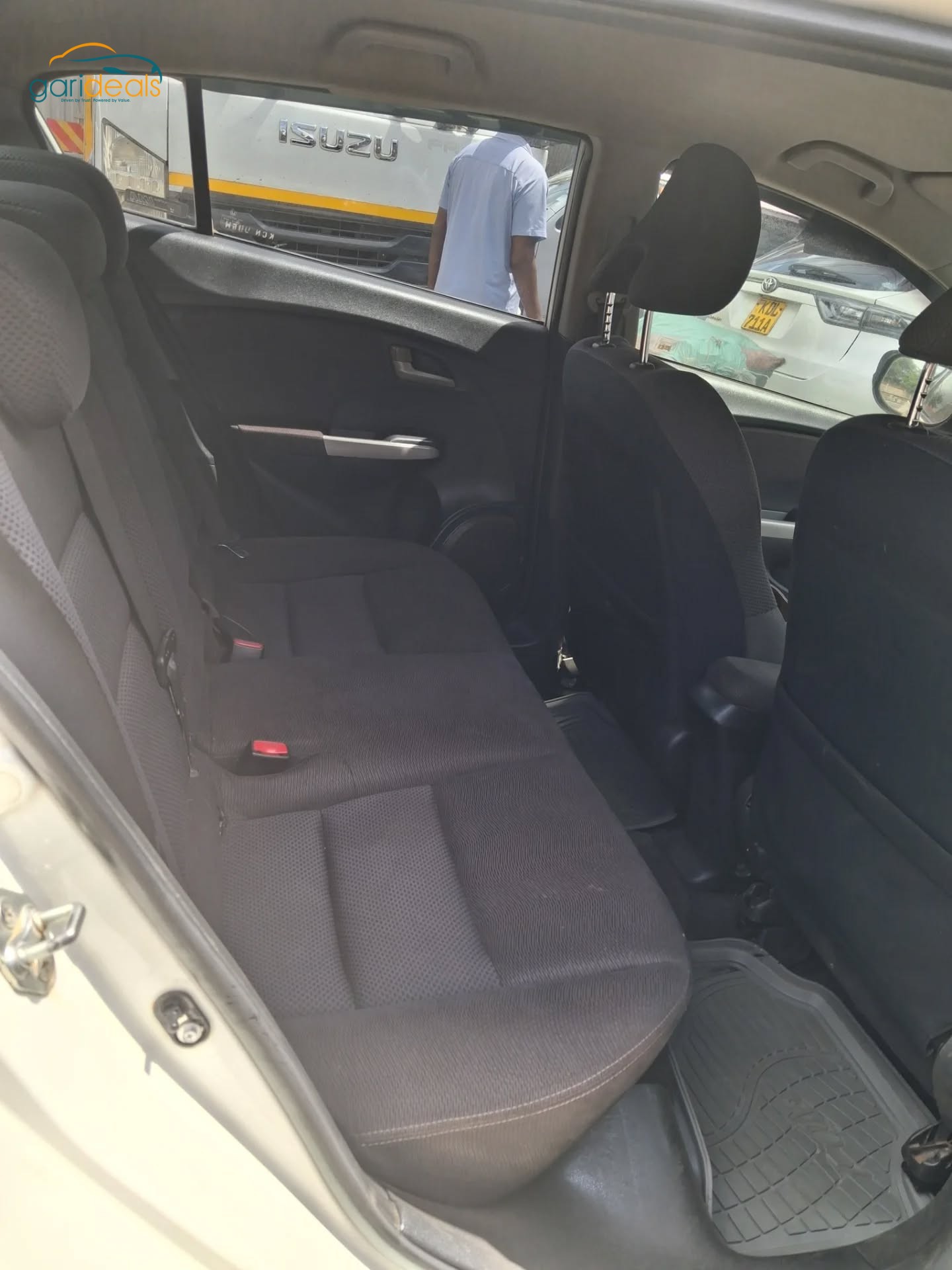 Honda Insight image 5